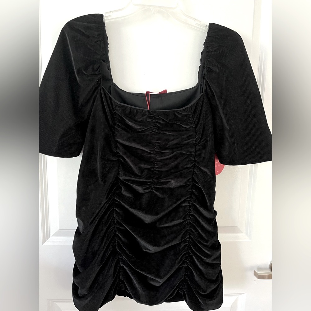 NWT Maer black velvet ruched top